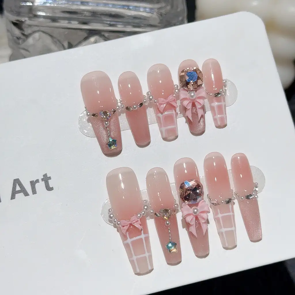 Sweet Pink Blush French Handma - огляд і ціна Nail Art Cat Eye Pink