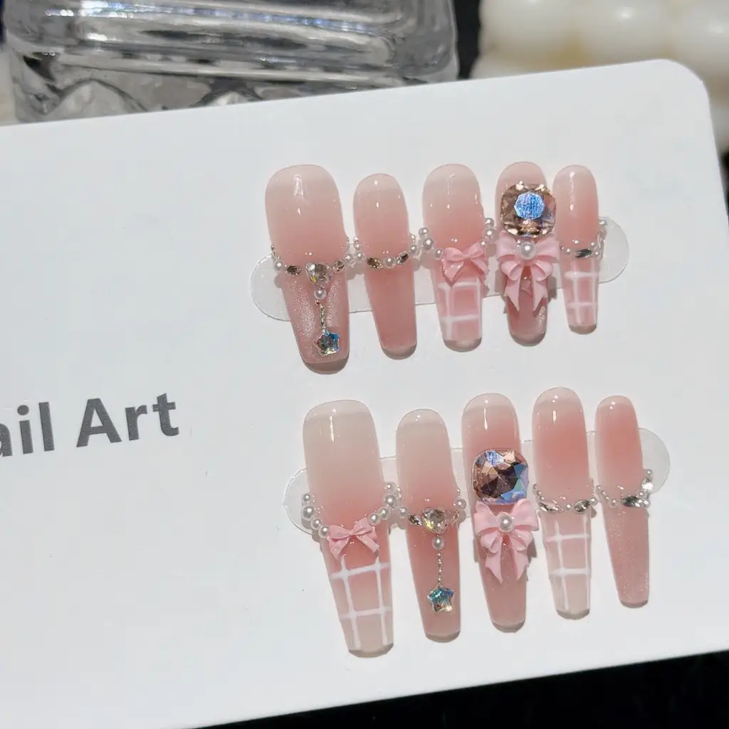 Sweet Pink Blush French Handma - огляд і ціна Nail Art Cat Eye Pink